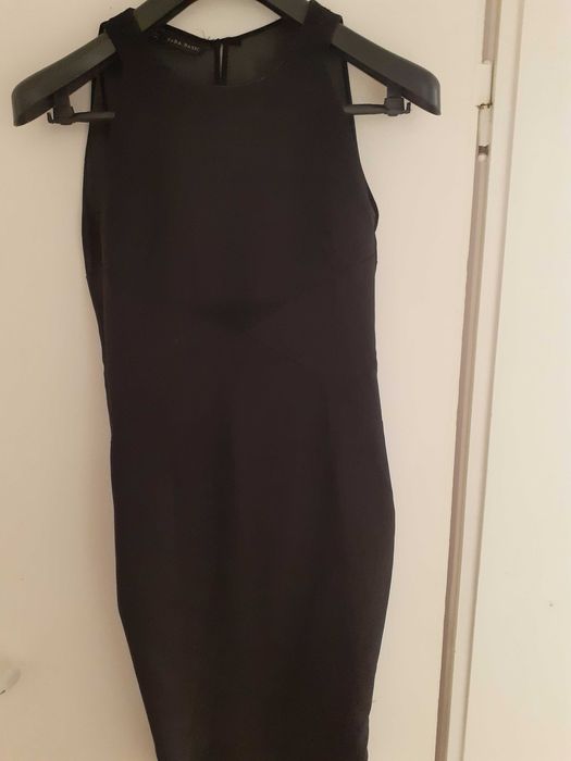 Елегантна черна рокля Zara