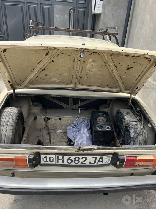 06 sotiladi gen beriladi 1989 yil benzinda gaz koʻrmagan matoʻr moy ue