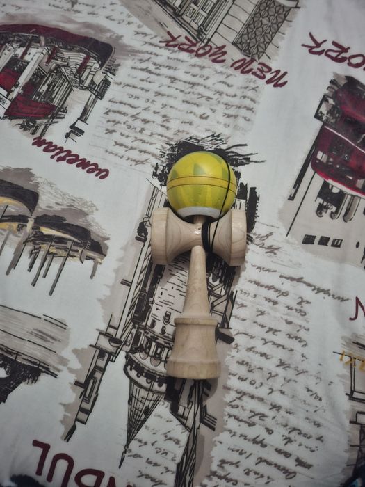 Kendama , ken slaydawg cu tama sweets turbo citrine