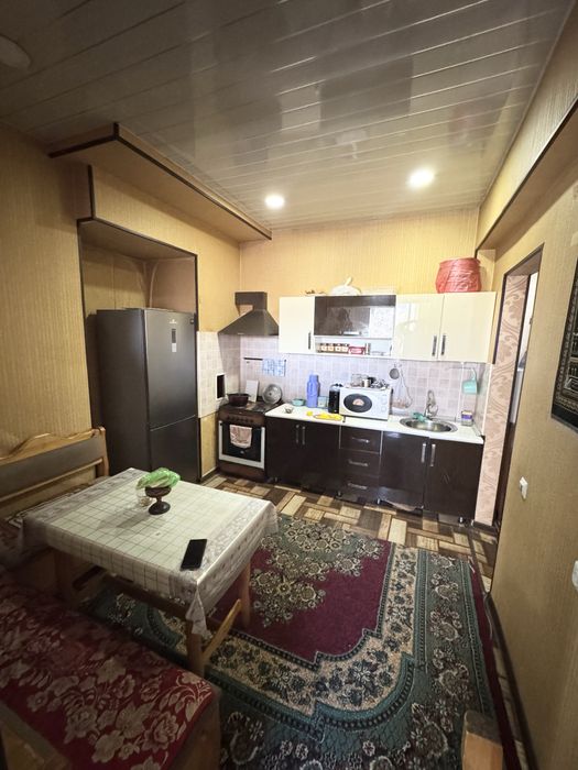 Продается 2 комнатная квартира.Бектемирский район, ул Хусайн Байкаро