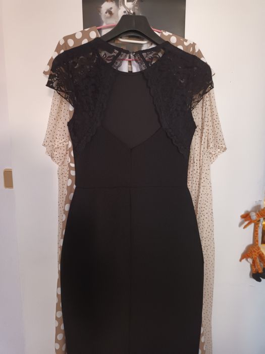 Черна рокля М размер