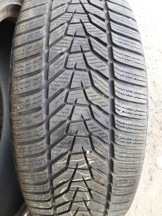 Продам шины 225/45/18 ханкок