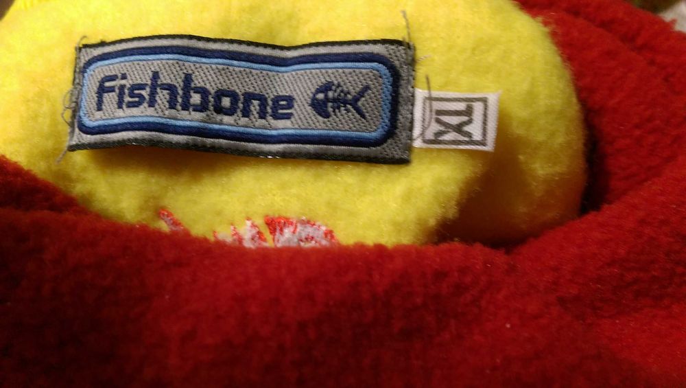 Дамска качествена блуза в червено и сиво