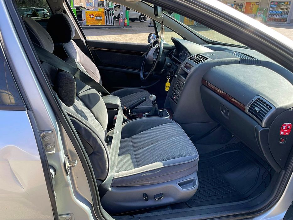 Peugeot 407/2.0 Hdi/2005