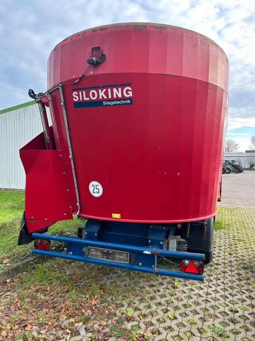 Remorca tehnologică / furajera Siloking TrailedLine 2218-22m3