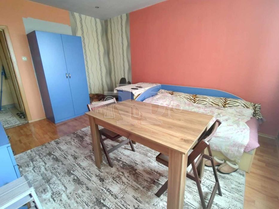 Продава се Тристаен апартамент в Добрич, ЖП Гара - 89 кв.м за 831 €/кв.м - Снимка #8