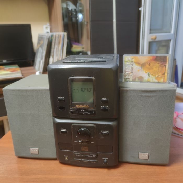 Радио Daewoo музыкальный центр