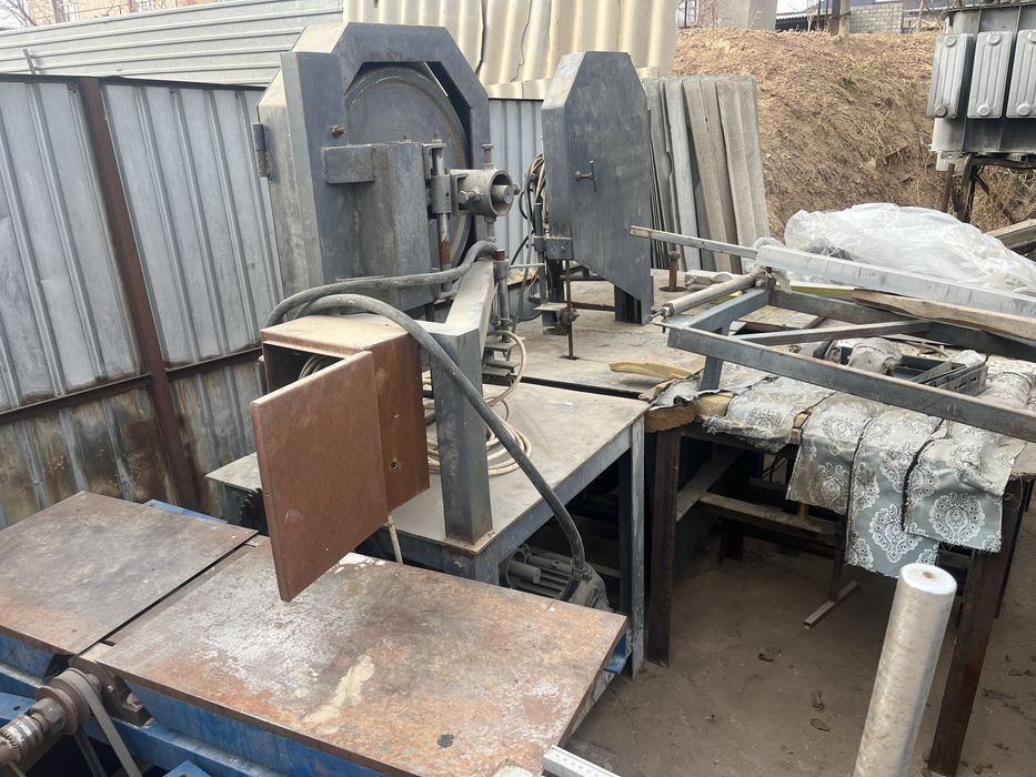 станок двухпильный