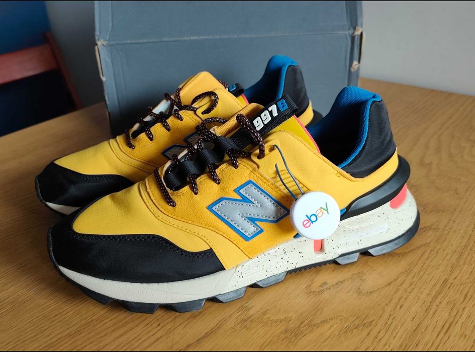 New Balance 997S Varsity Gold Black