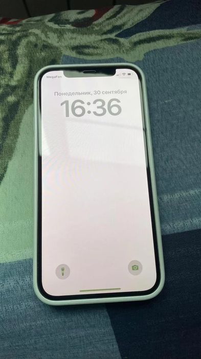 айфон 12, гарантия год