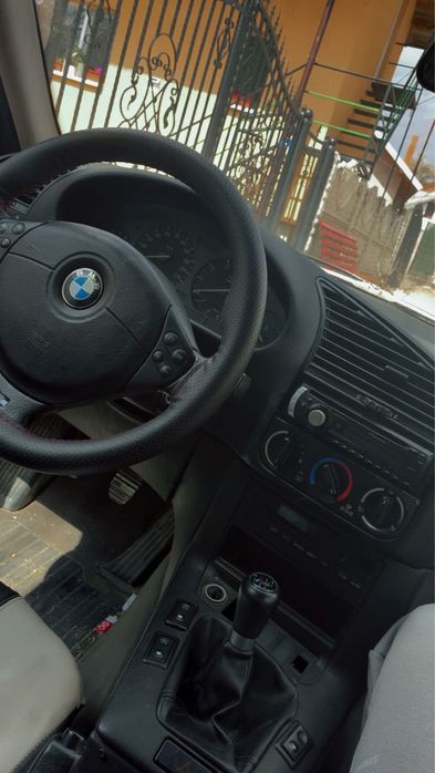 BMW 3 Series 1993 — imagine 3