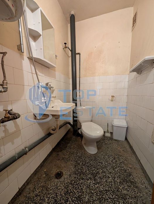 Продава се Двустаен апартамент в Горна Оряховица - 56 кв.м за 1340 €/кв.м - Снимка #10