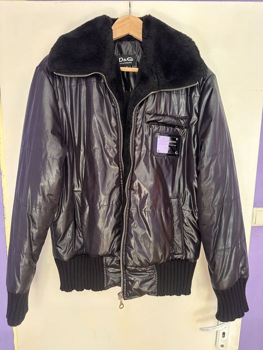 Мъжко зимно яке  D&G Bomber M / Черно с пухена яка