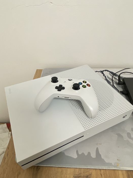 продам xbox one s