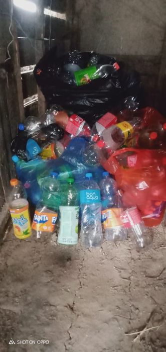 Продам пластиковые бутылки