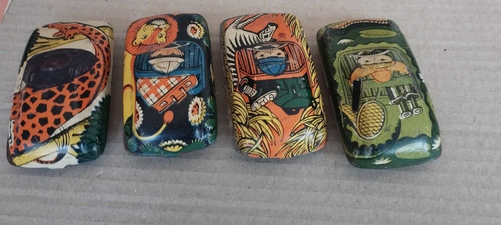 Тенекиени колички