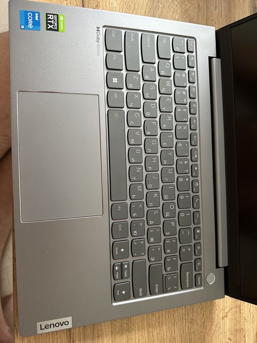 Продам ноутбук новый Lenova