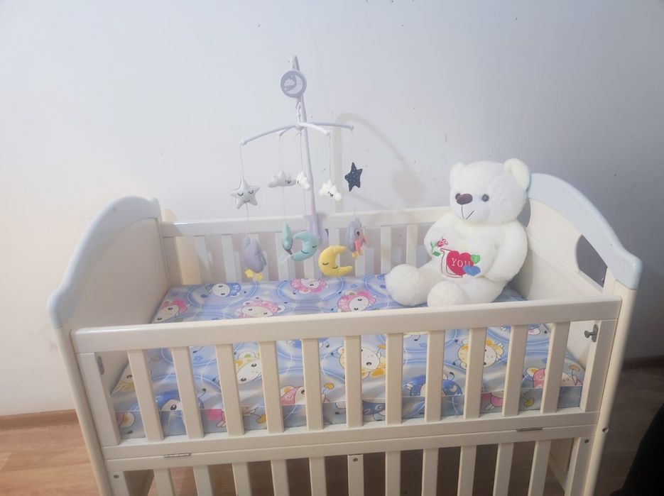 Детская кроватка