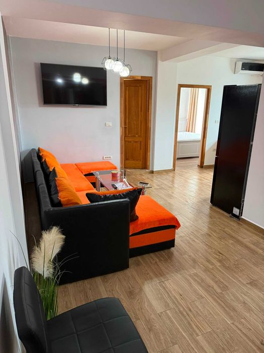 Inchiriez apartament 3 camere langa Peny politie