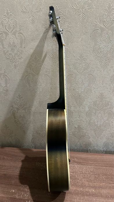 Укулеле в хорошем состоянии