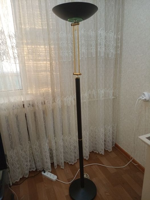 Светильник настольный