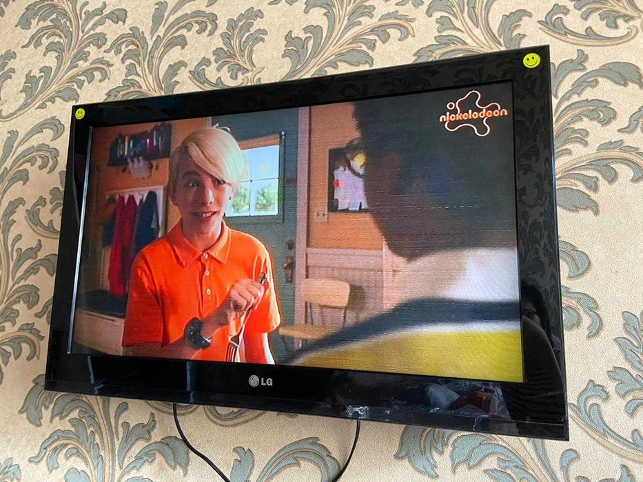 телевизор LG рабочий работает Астана продаем