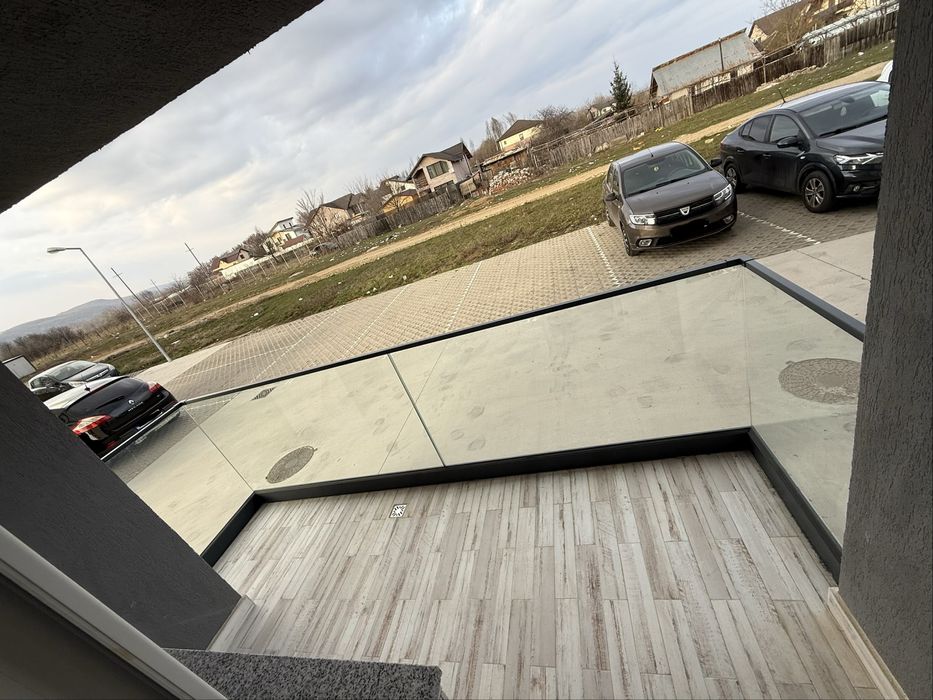 Aparatament 3 camere NOU+ loc de parcare