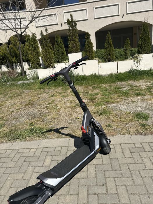 Продавам електрическа тротинеткa ,,SegwayGT1"