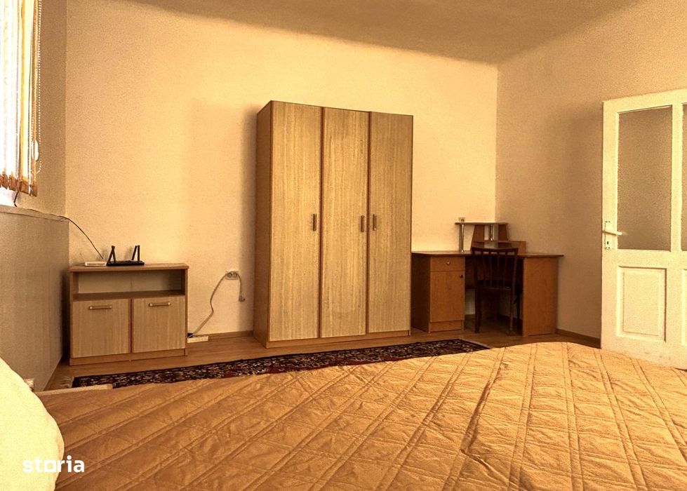 Apartament la casă, 2 camere, zona Lupeni