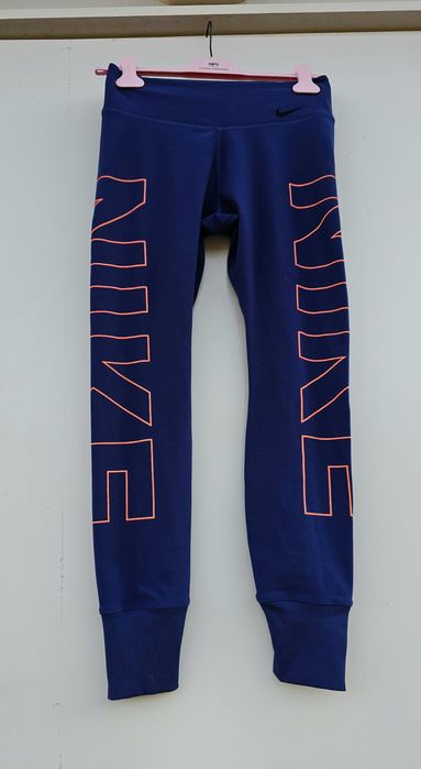 Nike оригинален дамски клин М размер