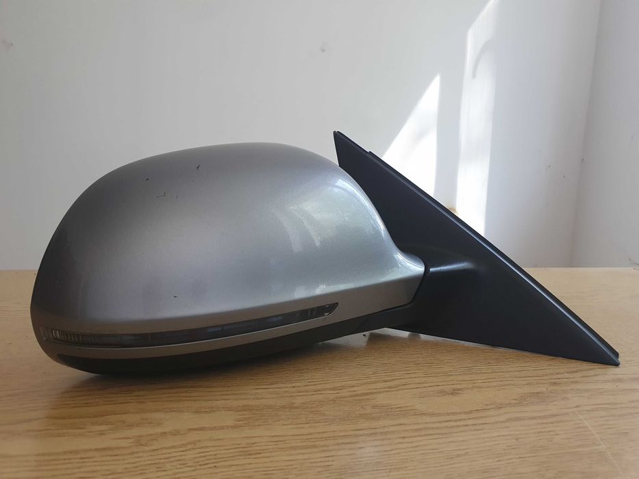 Дясно огледало с ел. прибиране Audi A4 B8