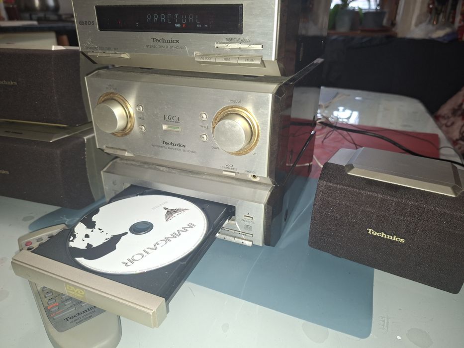 Hi-Fi Audio Technics,  sistem audio cu telecomandă + boxe, Japonia