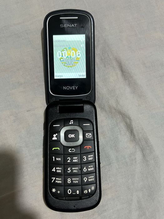 Novey senat GSM telefon