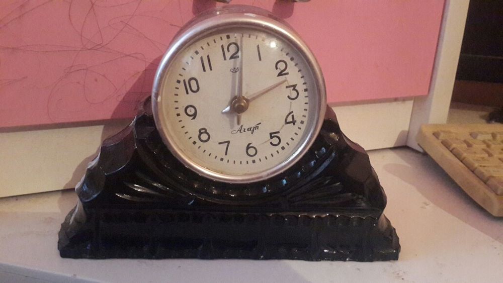 Часы и подсвечник антиквариант