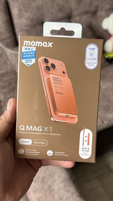 Продам повербанк MOMAX