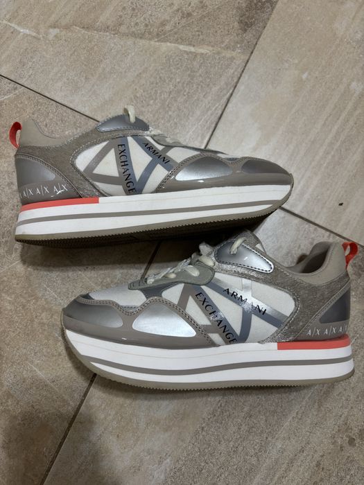 Маратонки ARMANI EXCHANGE 37 номер