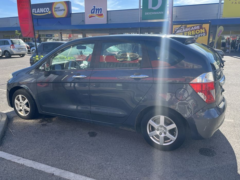 HONDA FR-V 2006 — imagine 2