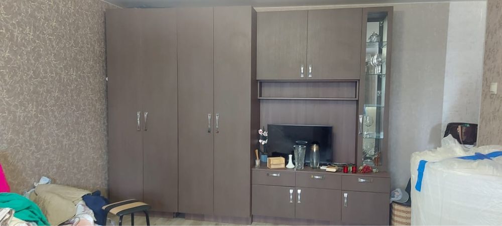 продам мебель для зала либо спальни