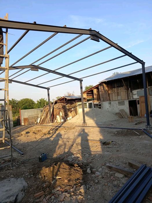 Vând hală metalica 10x10x4h
