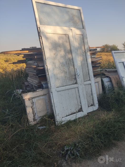 Акфа эшиклар срочно сотилади холати яхши оладиганлар алокага чиксин