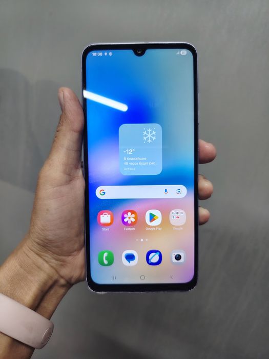 самсунг А 05S  телефон