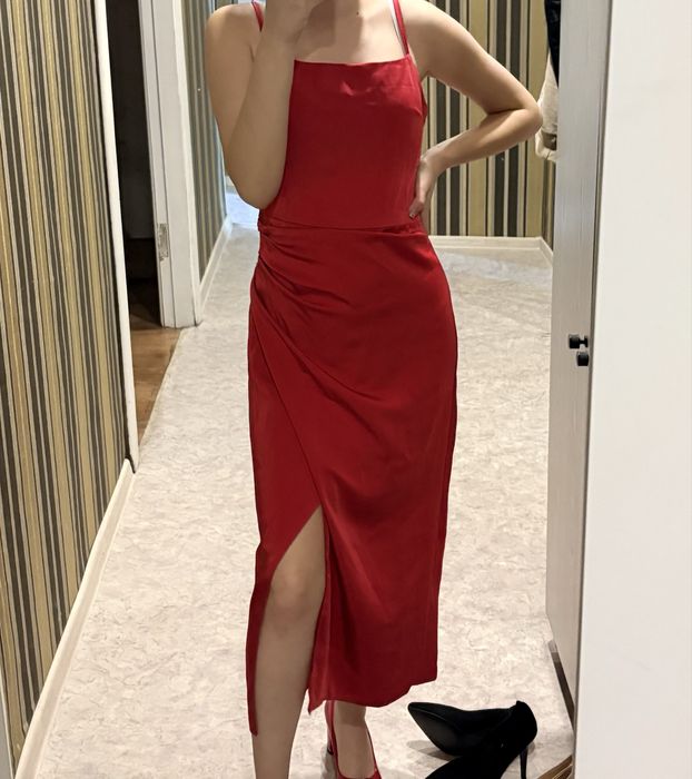 Продаю новое платье