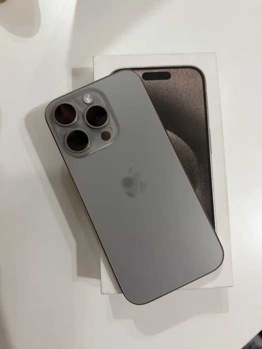 Срочно продам Iphone 15 pro
