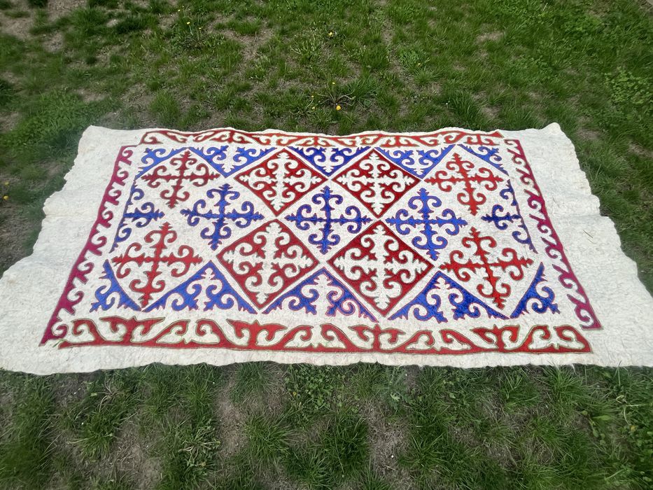 Киіз табиғи қой жүнінен