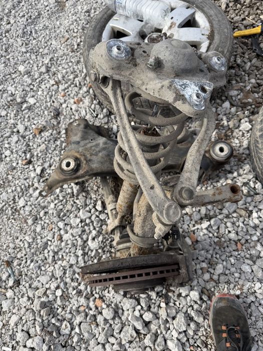 Лагер главини комплект с макферсони,носачи дискове апарати VW Passat 5