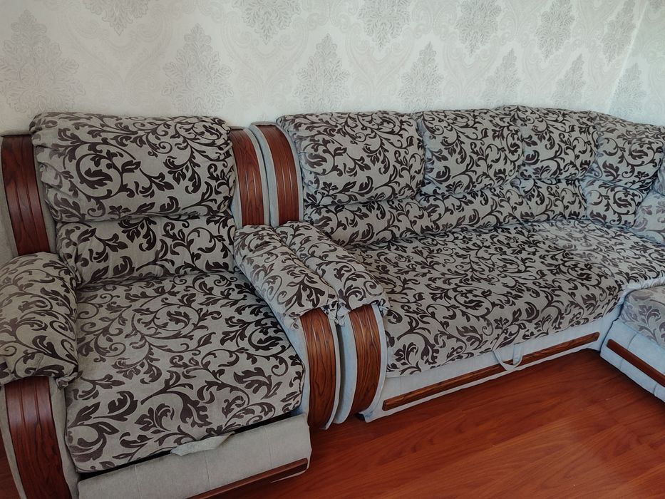 Угловой диван с креслом