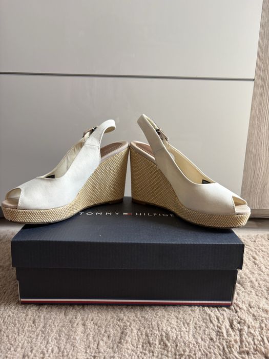 Tommy Hilfiger , сандали на платформа
