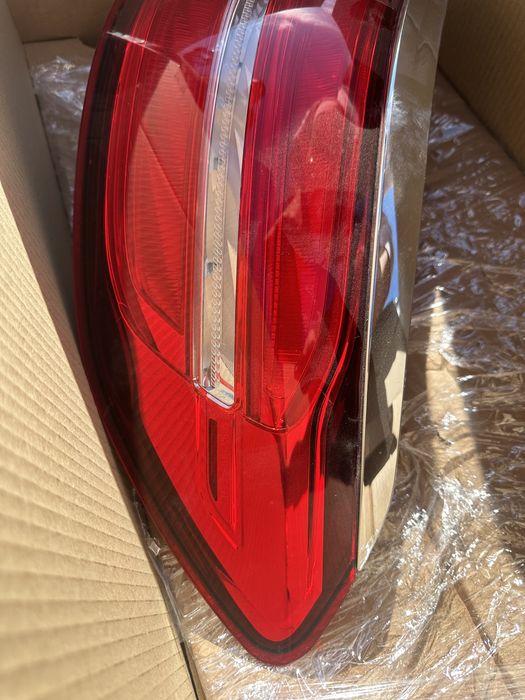 Продавам стоп за мерцедес GLE coupe