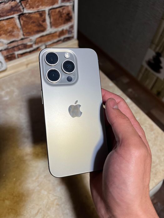 Продам iphone 15 pro 128 гб, титановый