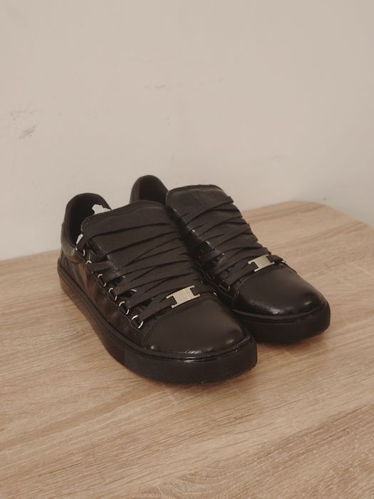 Balenciaga arena low black